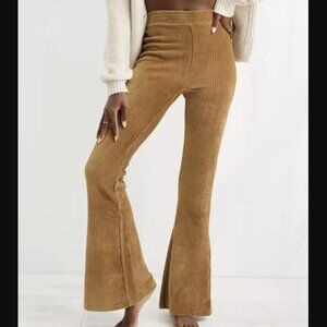 aerie Groove-On Velour High Waisted Flare Pant// US M